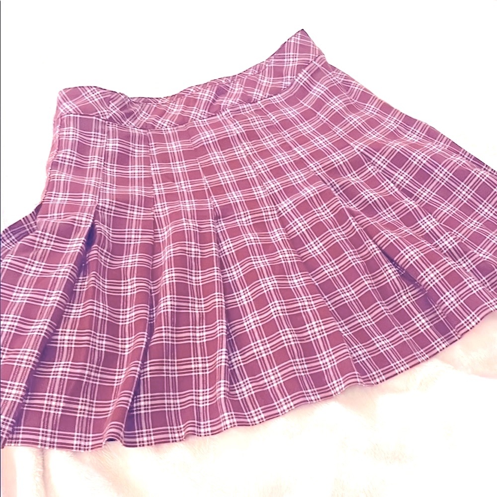 H&M maroon Plaid mini Skirt Pleated size 6